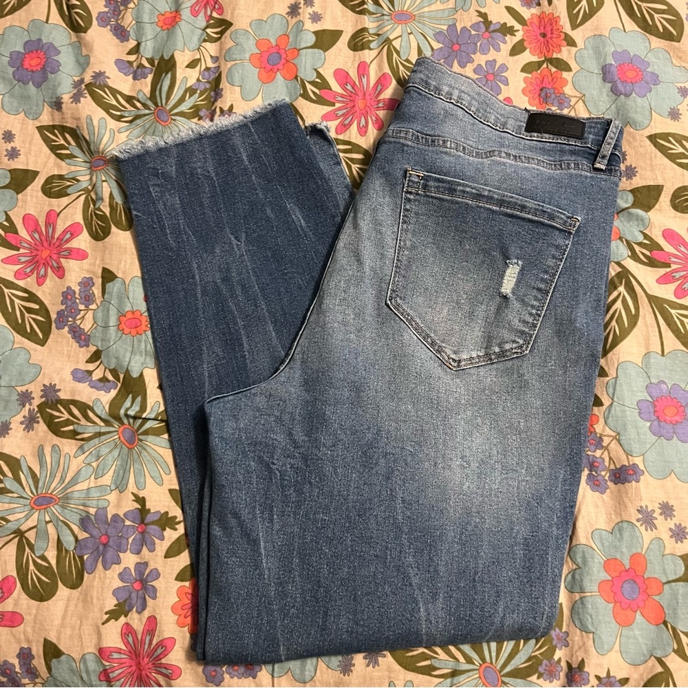 Nicole Miller Blue Straight Leg ankle Jeans distressed cutoff styling plus 16 - Picture 2 of 8